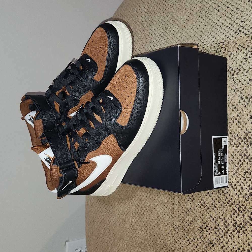 Air Force 1 Mid '07 LX Off Noir/Pecan